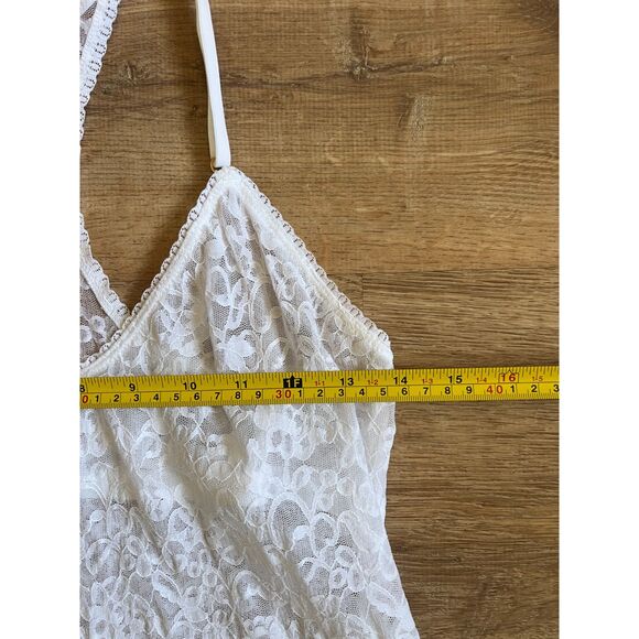 Vicotria's Secret White Lace Slip Nightie Thong Lingerie Set  Women's Size Large - Picture 8 of 13
